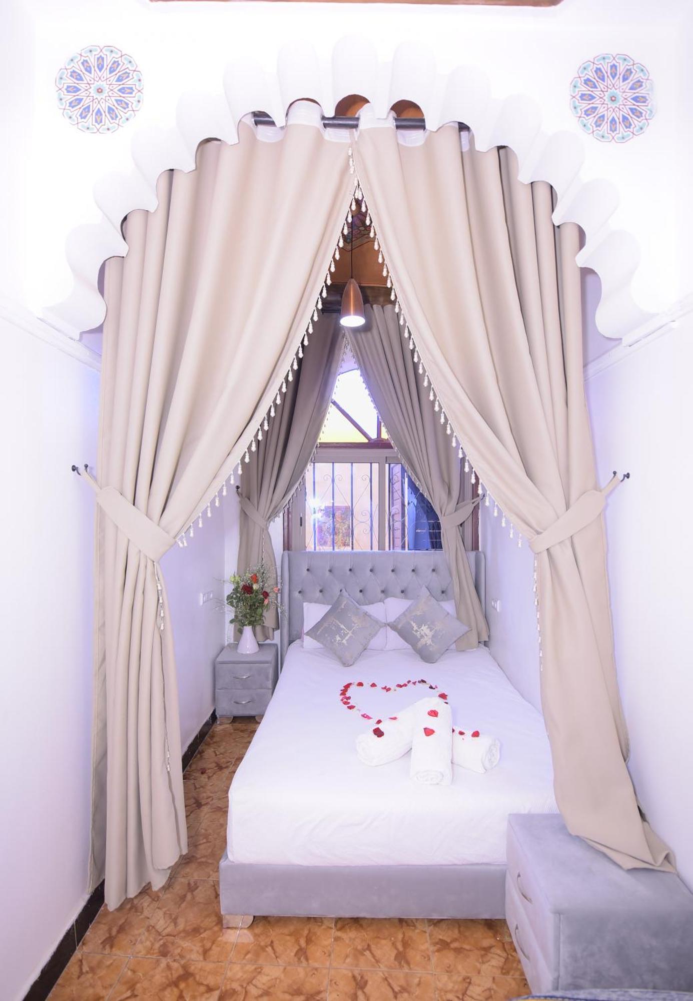 Hotel Riad Fantasia Marrakesh Bagian luar foto